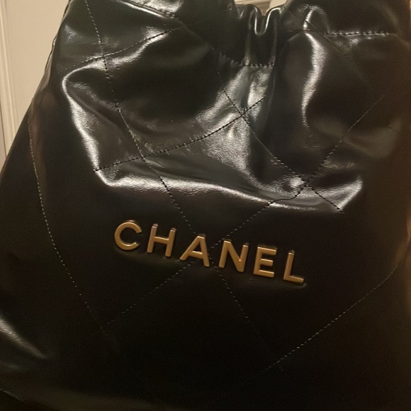 Hello! My name is Elsa ❤️ Welcome to my closet! - Picture 6 of 9